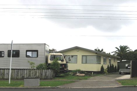 Photo of property in 44 Woodglen Road, Glen Eden, Auckland, 0602
