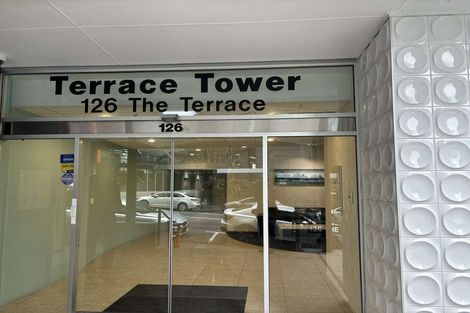 Photo of property in Terrace Tower Apartments, 4a/126 The Terrace, Wellington Central, Wellington, 6011