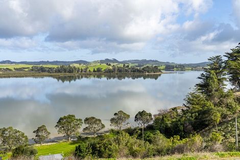 Photo of property in 17 Dem Road, Pahi, Paparoa, 0571