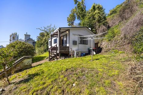 Photo of property in 15 Sutherland Street, Dunedin Central, Dunedin, 9016