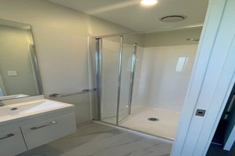 Photo of property in 5/51 Wharf Road, Te Atatu Peninsula, Auckland, 0610