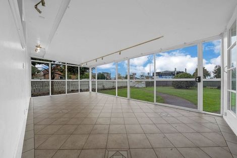 Photo of property in 178 Lincoln Road, Henderson, Auckland, 0610
