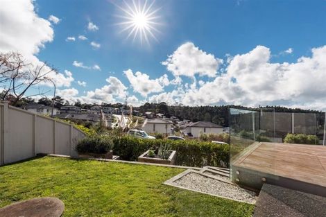 Photo of property in The Rise, 22 Hatfield Place, Albany Heights, Auckland, 0632
