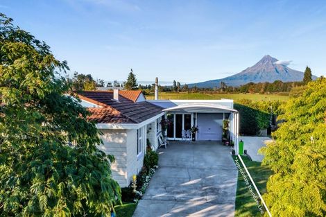 Photo of property in 56 Rewa Street, Inglewood, 4330