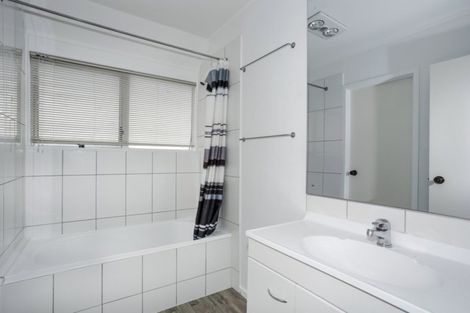 Photo of property in 1/14 Wood Street, Papakura, 2110