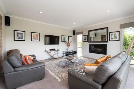 Photo of property in 8 Skippers Close, Haruru, 0204