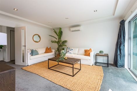 Photo of property in 28 Holbrook Way, Westmorland, Christchurch, 8025