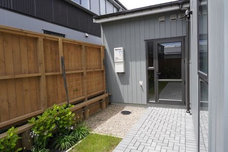 Photo of property in 16 Wai Place, Westgate, Auckland, 0614