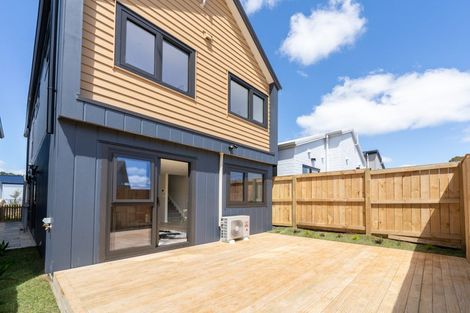 Photo of property in 21 Taukahiwi Road, Pukekohe, 2120