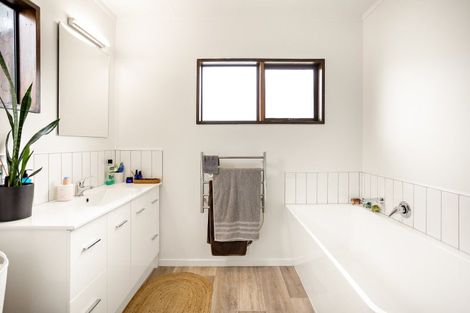 Photo of property in 12 Dundas Street, Whitianga, 3510