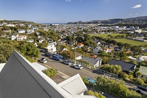 Photo of property in 35 Townsend Road, Miramar, Wellington, 6022