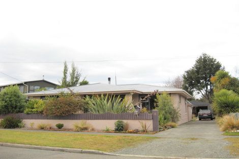 Photo of property in 6 Mckerrow Street, Te Anau, 9600