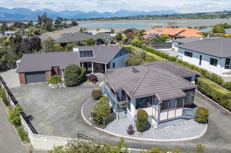 Photo of property in 8 James Cross Place, Mapua, 7005