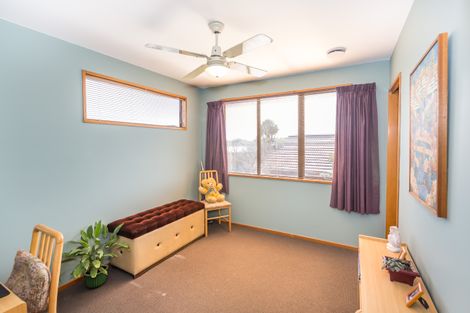 Photo of property in 19 Tivoli Place, Bishopdale, Christchurch, 8053