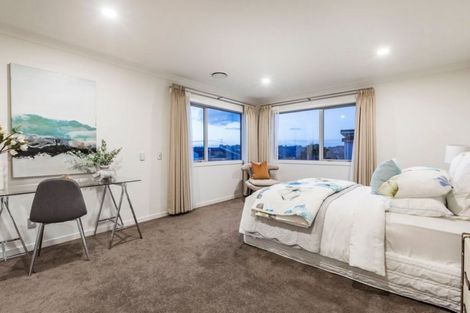 Photo of property in 99 Medallion Drive, Oteha, Auckland, 0632