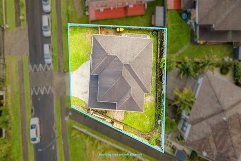 Photo of property in 17 Midhurst Avenue, Henderson, Auckland, 0612