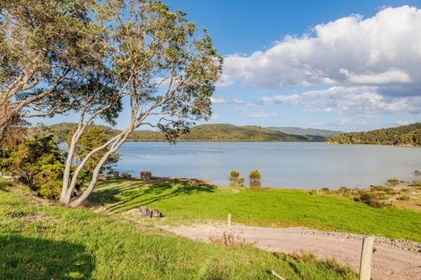 Photo of property in 114a Ranui Road, Karetu, 0283