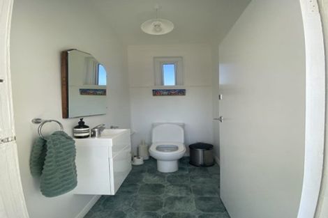 Photo of property in 27 Palm Avenue, Lyall Bay, Wellington, 6022