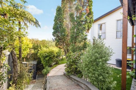 Photo of property in 2 Ramsey Place, Karori, Wellington, 6012