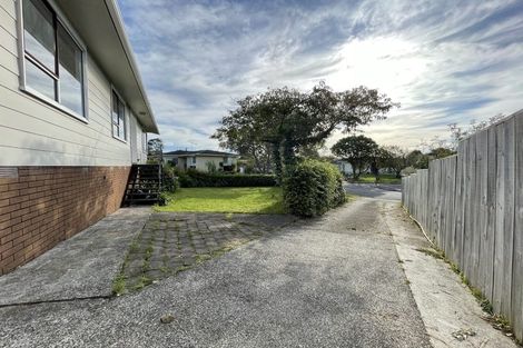 Photo of property in 14 Kereru Place, Half Moon Bay, Auckland, 2012