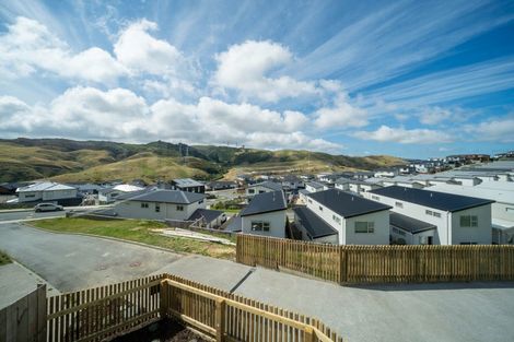 Photo of property in 5 Swinton Place, Churton Park, 6037