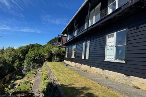 Photo of property in 38 Robieson Street, Roseneath, Wellington, 6011