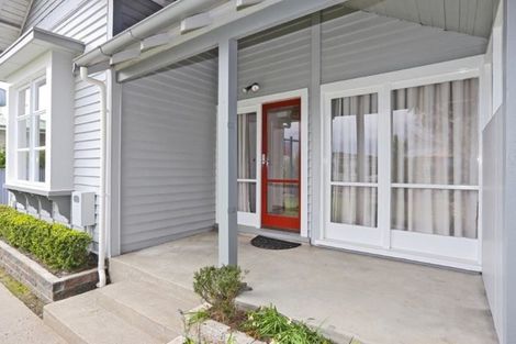 Photo of property in 804 Heretaunga Street East, Parkvale, Hastings, 4122