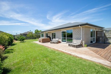 Photo of property in 59 Darlington Street, Ngatea, 3503