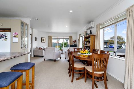 Photo of property in 61 Grosvenor Street, Cambridge, 3434