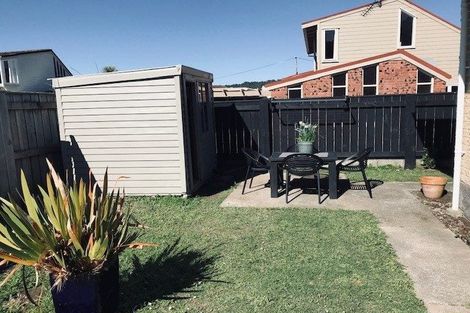 Photo of property in 1/41 Parkvale Road, Karori, Wellington, 6012