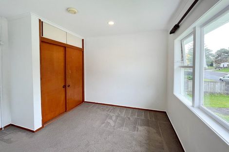 Photo of property in 12 Thomas Avenue, Te Atatu Peninsula, Auckland, 0610