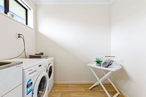 Photo of property in 31 Laing Crescent, Heathcote Valley, Christchurch, 8022