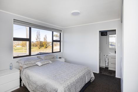 Photo of property in 2 Solway Street, Holmes Hill, Oamaru, 9401