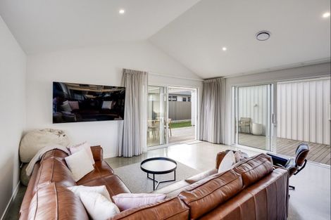 Photo of property in 46 Kenny Road, Te Awa, Napier, 4110