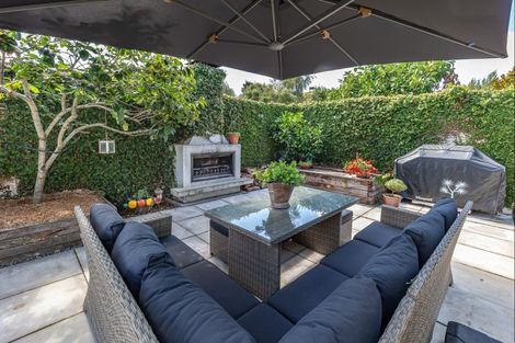 Photo of property in 214 Heatherlea Road East, Levin, 5571