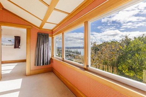 Photo of property in 33a Seapoint Road, Bluff Hill, Napier, 4110