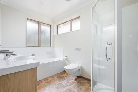 Photo of property in 9 Hollyford Place, Aotea, Porirua, 5024