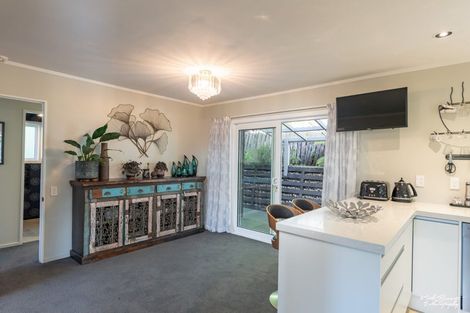 Photo of property in 130 Seddon Street, Naenae, Lower Hutt, 5011