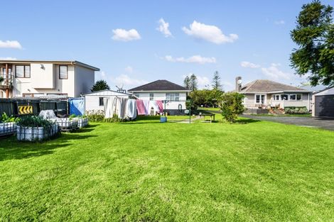 Photo of property in 27 Shortt Avenue, Mangere Bridge, Auckland, 2022