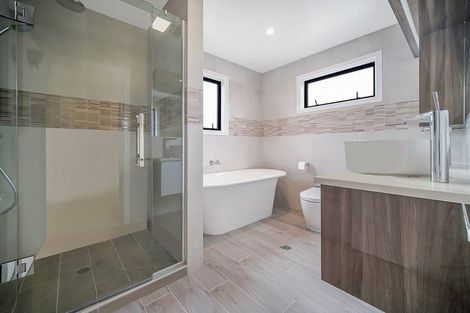 Photo of property in 5 Awakirihi Close, Shamrock Park, Auckland, 2016