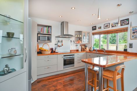 Photo of property in 30a Enderby Drive, Te Atatu Peninsula, Auckland, 0610