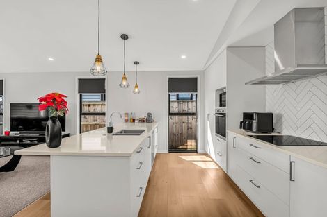 Photo of property in 1 Harp Place, Papamoa, 3118