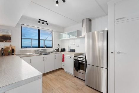 Photo of property in 107 Cliffs Road, Saint Clair, Dunedin, 9012