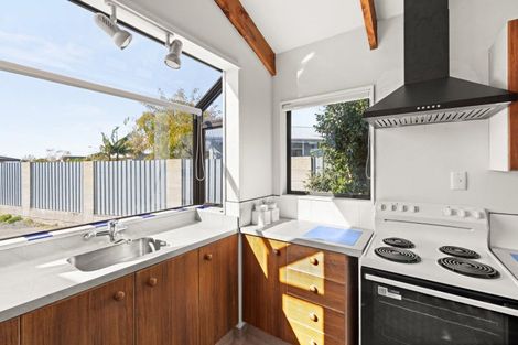 Photo of property in 8b Tukes Place, Greenmeadows, Napier, 4112