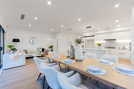 Photo of property in 39 Davey Crescent, Orewa, 0931