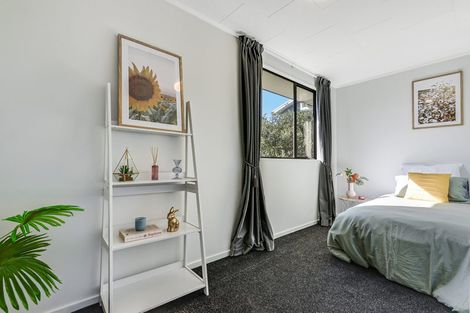 Photo of property in 9a Maynard Place, Temple View, Hamilton, 3218