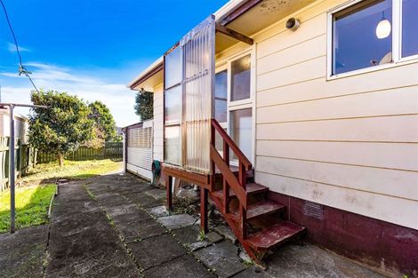 Photo of property in 1/330 Bucklands Beach Road, Bucklands Beach, Auckland, 2012