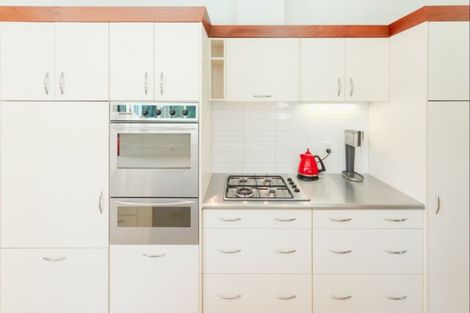 Photo of property in 113a Glenmore Street, Kelburn, Wellington, 6012