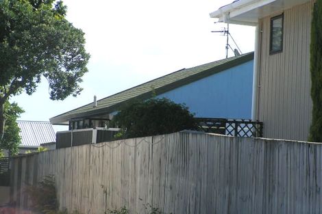 Photo of property in 2/104 Forrest Hill Road, Forrest Hill, Auckland, 0620
