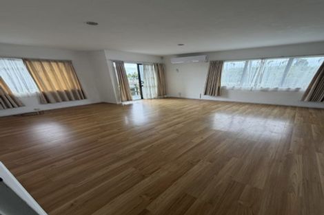 Photo of property in 3/11 Fruitvale Road, New Lynn, Auckland, 0600